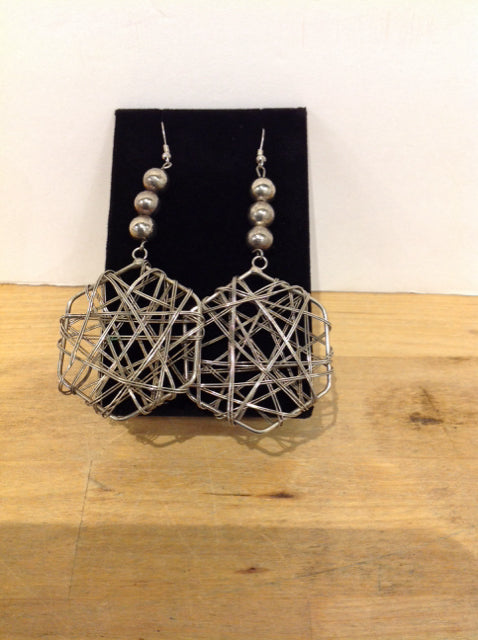 Metal Wire Dangle Earrings
