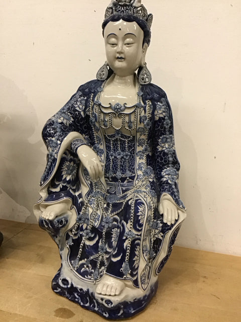23" Blue & White "Bodhisattva Of Compassion" Statue