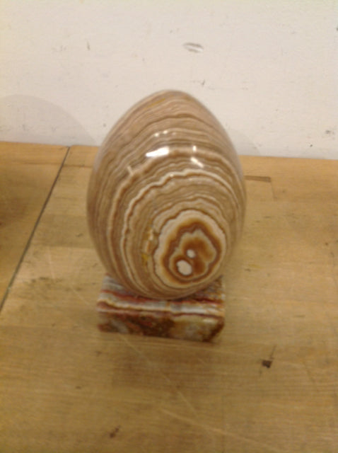 7" Marble Egg On Stand