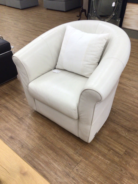 Natuzzi White Leather Swivel Chair