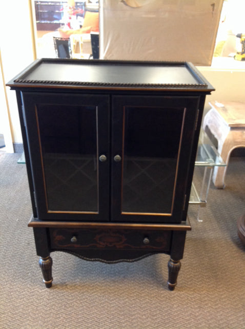 18x28x41 Vtg Wood Wine Cabinet w/2 Doors