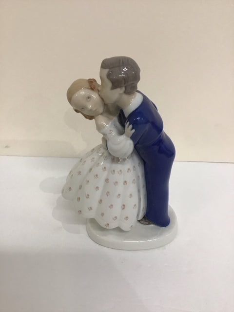 8" Danish Porcelain Man/Woman Kissing