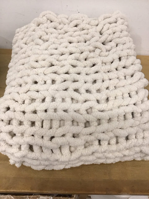 Cream Chunky Knit Throw
