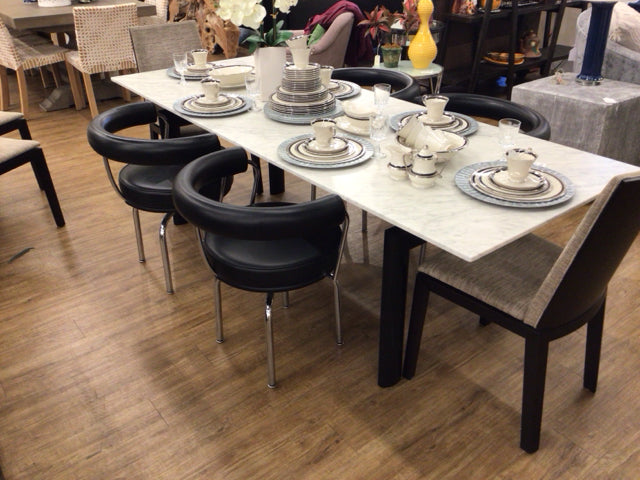 AS-IS Luminare Cassina LC6 Carrara Marble Top Dining Table(Two Chips)