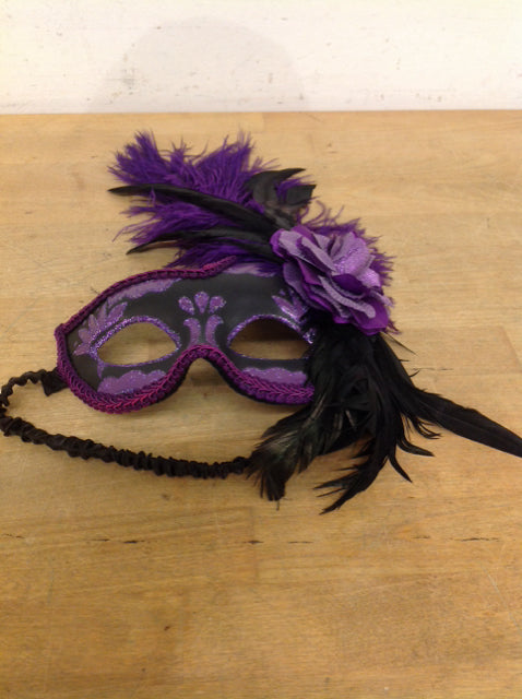 12" Purple Feather Mask