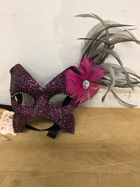 Fuchsia Sequin Feather Mask