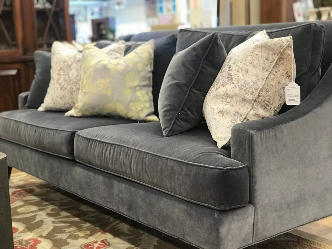 What is Consignment Encore Interiors, a consignment gallery