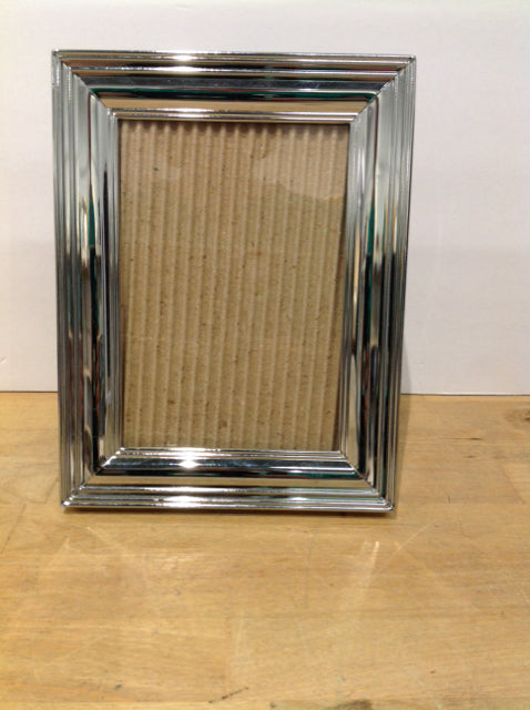 5x7 Metal Picture Frame