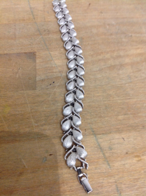 Bracelet- Silver Drop Links