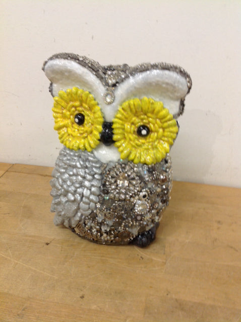 12" X 8" Olive Owl By Susan David