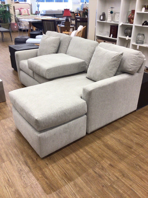 Baers Furniture Fabric Cream Sectional W/Extra Cushion