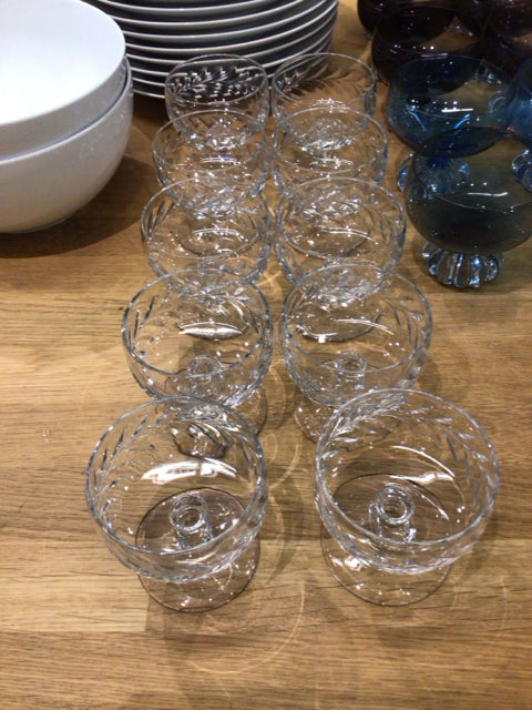 Set Of 10 Clear Footed Glass Dessert Bowls