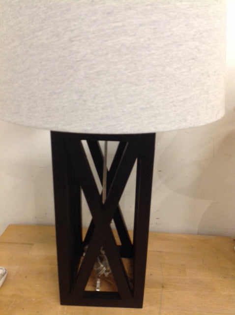 25" Black Wood Lamp