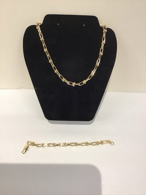 Tiffany Style Gold Paper Clip Neck/Earrings Set
