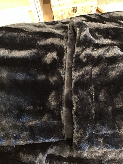 3 PC Black Faux Fur Comforter 85"x81'" & 2 Shams