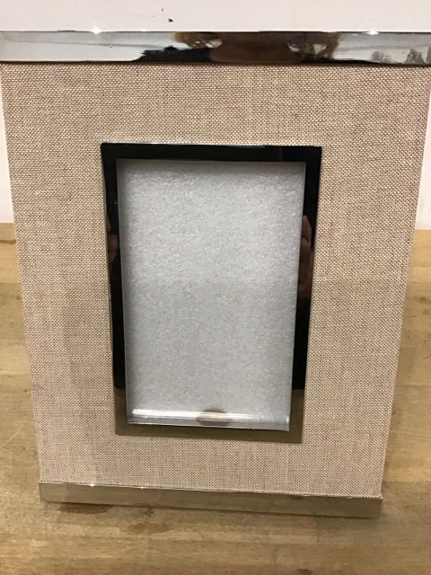 4"x6" Linen & Silver Photo Frame
