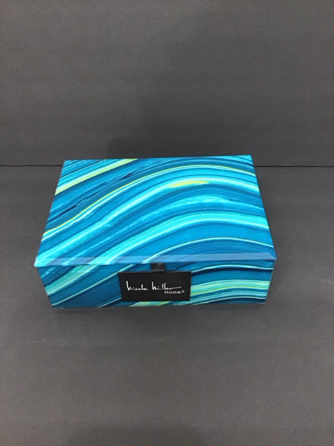 8x6 Nicole Miller Blue/Green Swirl Box