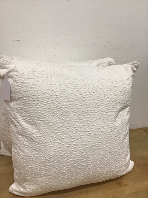 24" White Cotton Nubby Embroidered