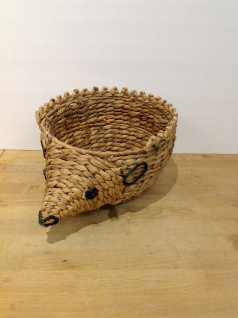11" Woven Basket w/Animal Face
