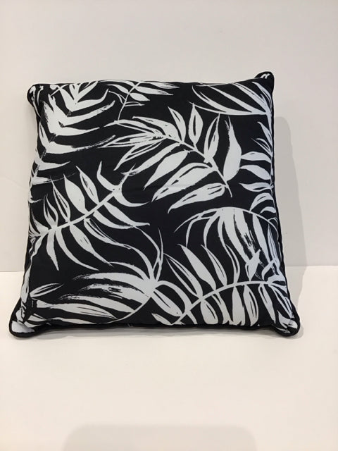 Black/White Leaf Design Pillow