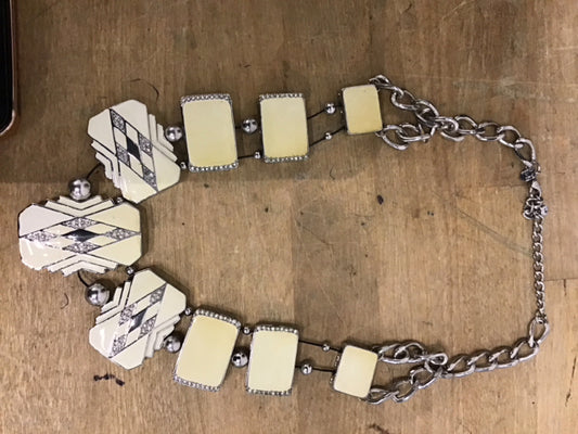 Vintage Silver Link Cream Colored Stones Necklace