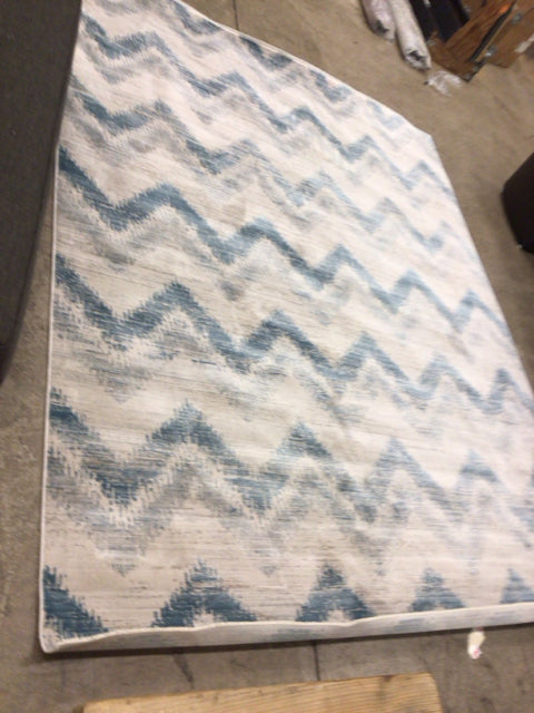 7' 10" X 10' 2" Lillian August Cream Blue Short Fringe Rug