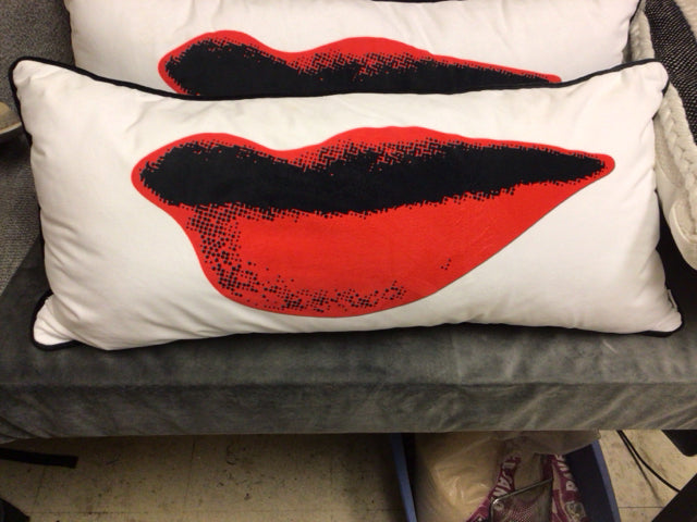 Lip White Black Trim Lumbar Pillow