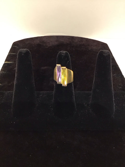 Gold Ring w/Yellow & Purple Stones