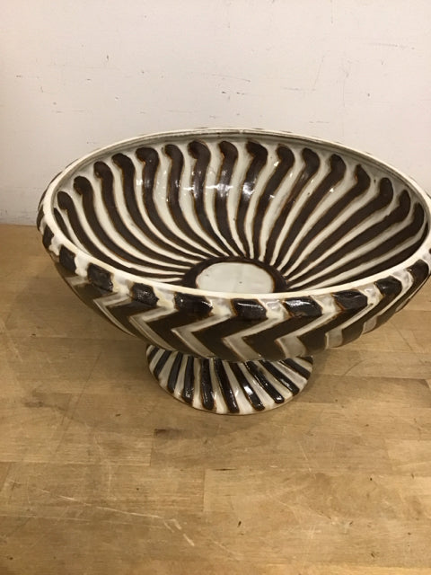 13"x8" Global Views Spiral Brown & White Footed Bowl