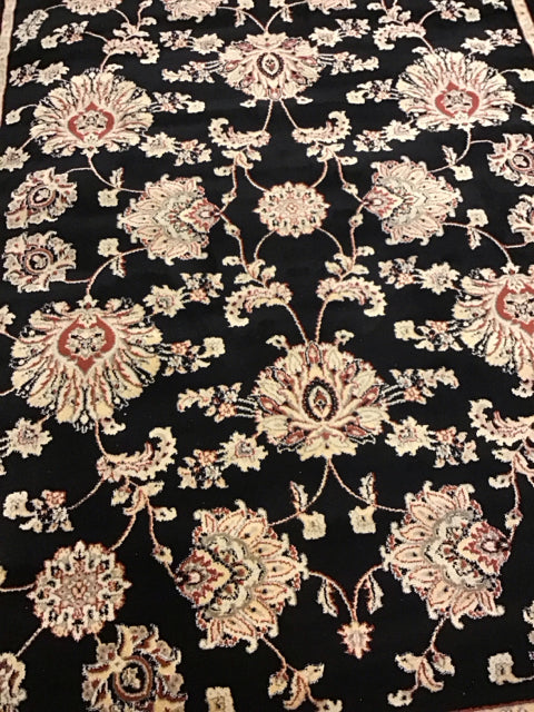 5.3'x7.6' Black Floral Rug