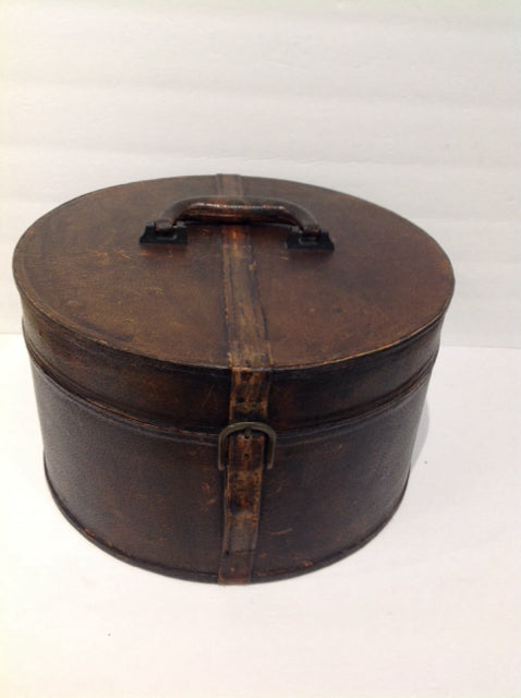 14" Round Leather Box