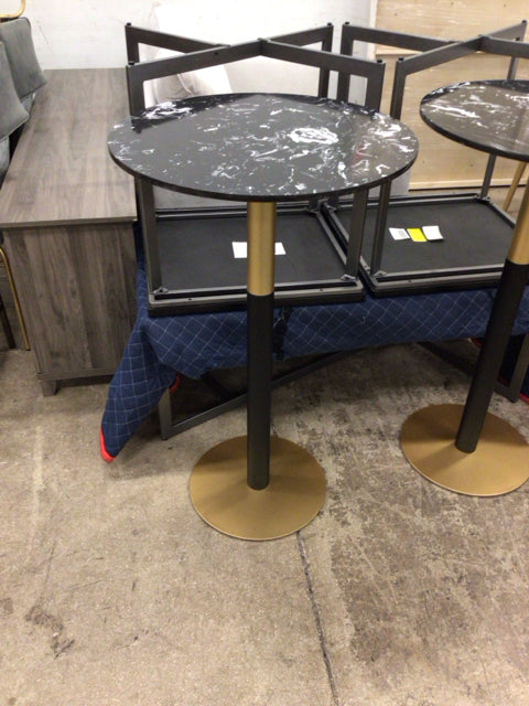 30" X 24" X 24" Everly Quinn Harley Faux Marble Dining Table