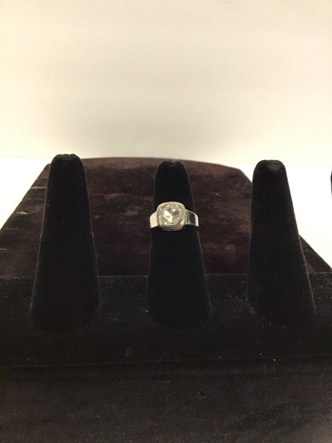 Silver Tone Ring w/Sq Clear Faceted Stone
