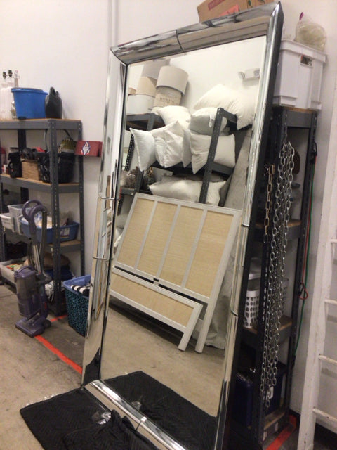 Modani Vicenza Oversized Floor Mirror