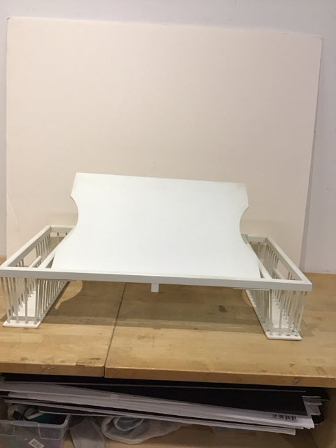 Vtg White Bed/Breakfast Tray w/Reading Rack