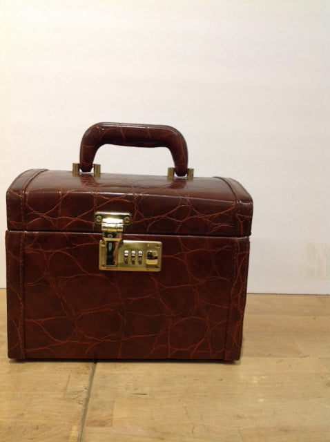 8" Dillards Leather Combo Lock Box