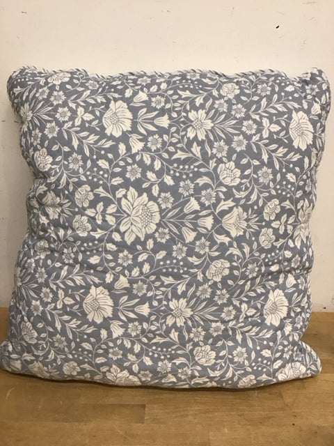 25" Sq Lt. Blue & White Floral