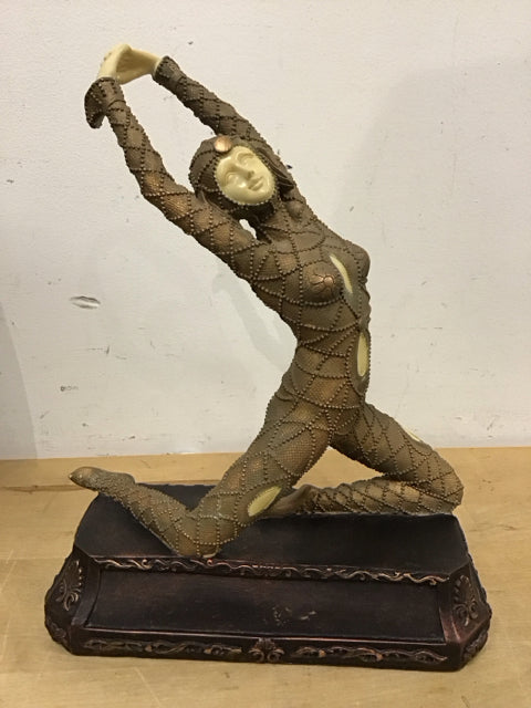 10.5" Female Dance Figurine