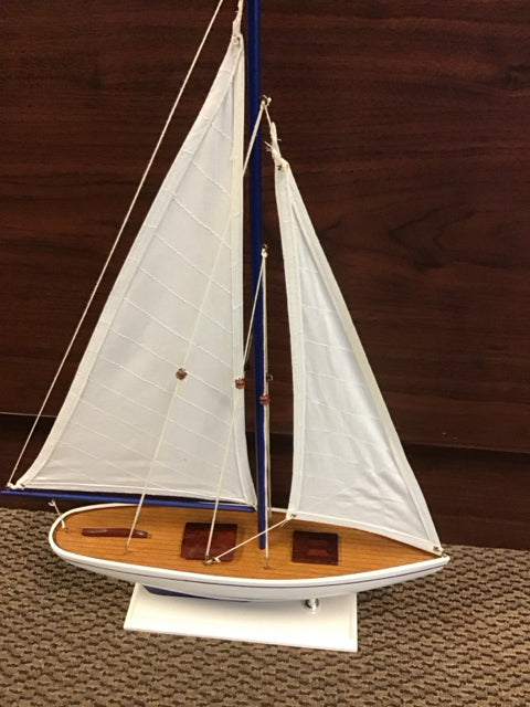 26"x18" Model Sailboat Columbia