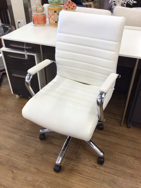 AS-IS Moderon White Desk Chair(Small Spots)