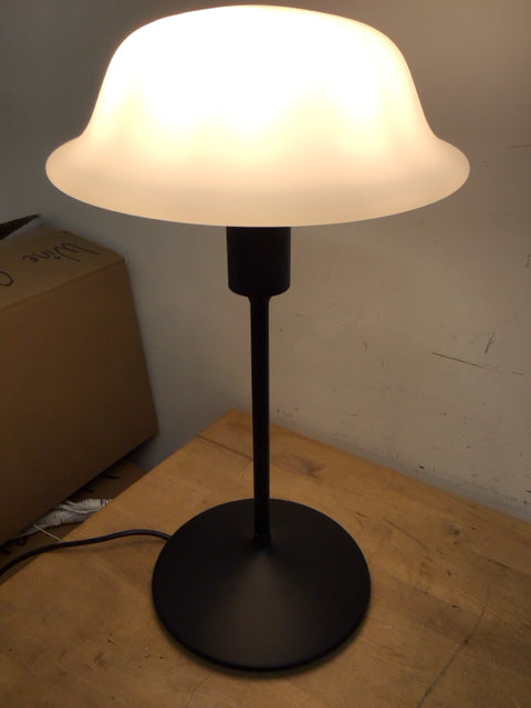 21" Butler Umage Table Lamp