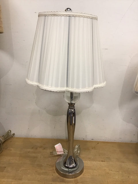 30" Chrome W/Glass Sphere