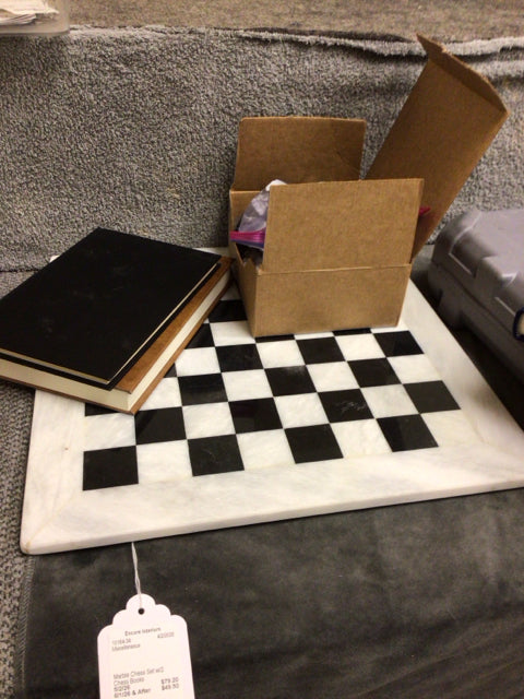 Marble Chess Set w/2 Chess Books