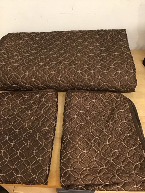 3 PC Queen Quilted Brown W/Cream Stitching 2 Shams & Quilt