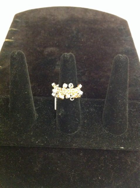 Gold Ring w/Gold & Silver Dangles