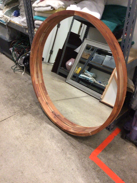 40" Round Wood Framed Mirror W/Clete