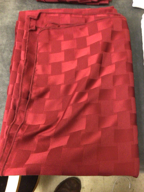 100" X 60" Burgandy Checkered Tablecloth