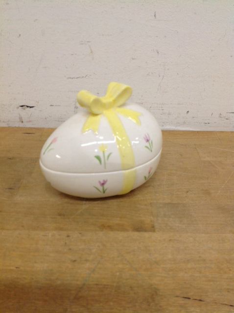 Ceramic Easter Egg w/Lid