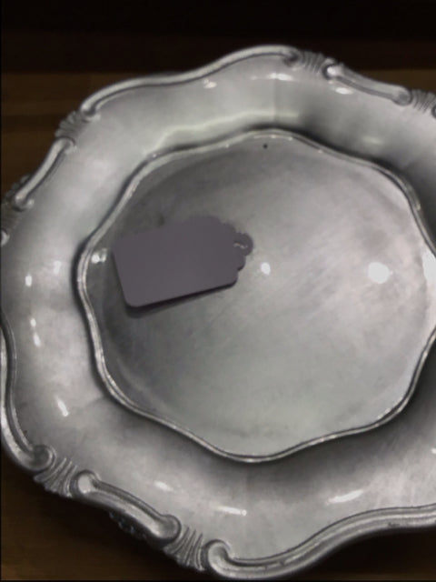 Set Of 6 13" Silver Scalloped Edge Chargers