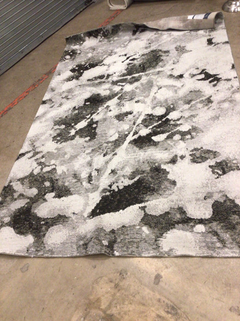 6'7" X 9'6" Oriental Weavers Evolution Rug